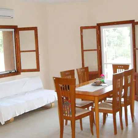 Chic Villa In Kalymnos + Mountain View וילה