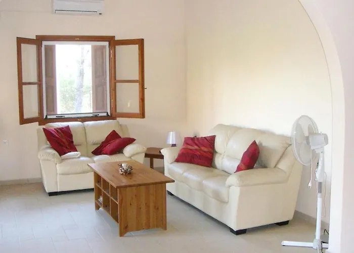 Chic Villa In Kalymnos + Mountain View Villa Vathis