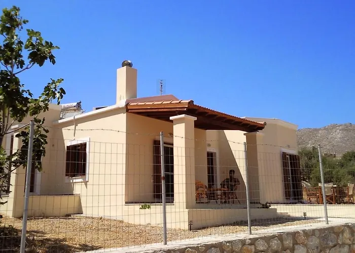 Chic Villa In Kalymnos + Mountain View * Vathis